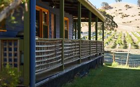 Blue House At Mountainside Wines